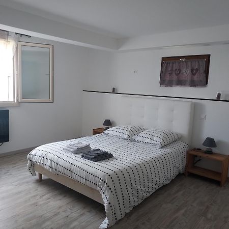 Au Petit Bois Magique Apartment Payrac ภายนอก รูปภาพ