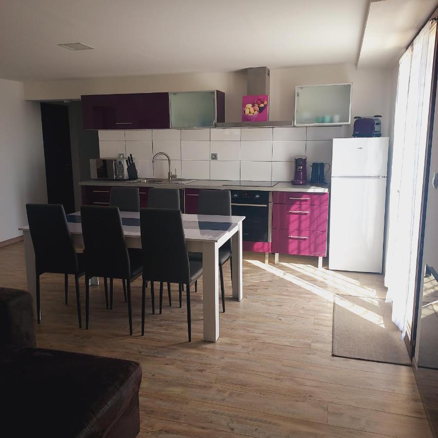 Au Petit Bois Magique Apartment Payrac ภายนอก รูปภาพ