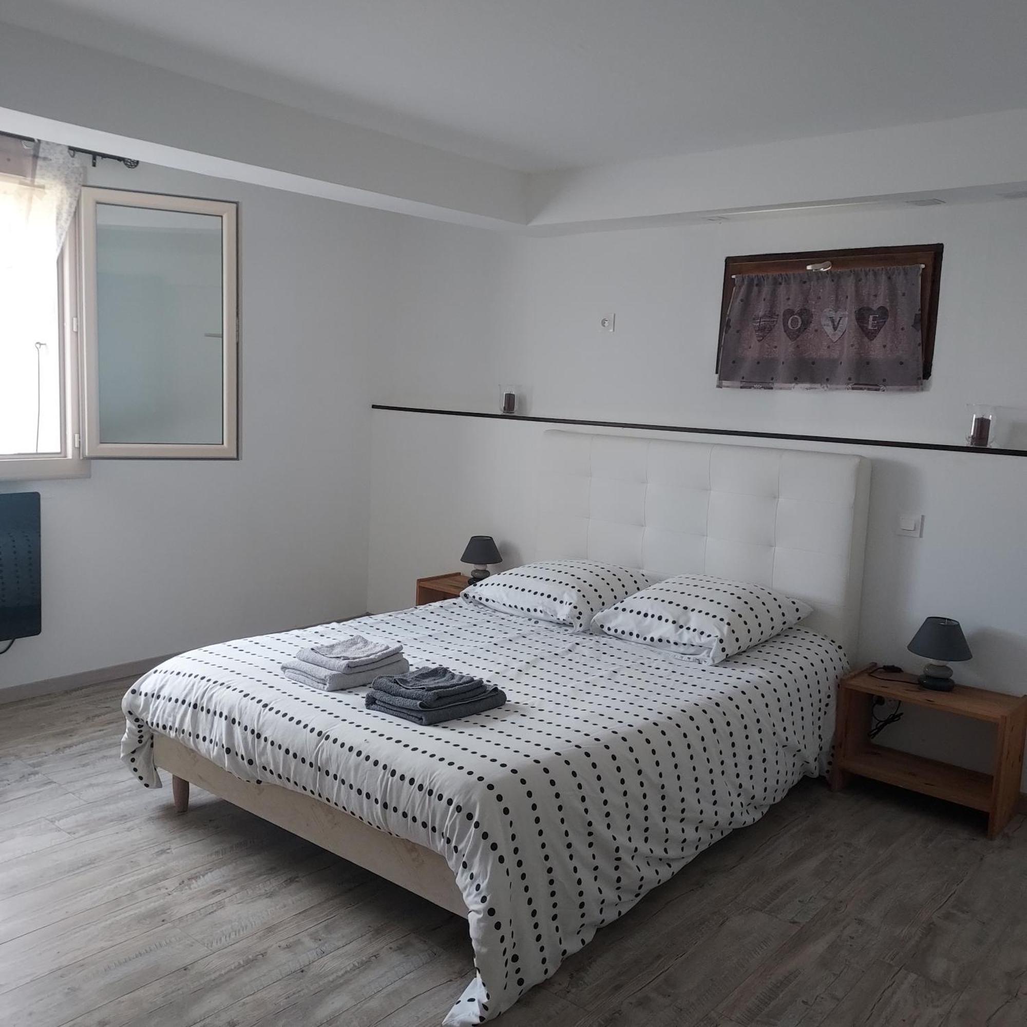 Au Petit Bois Magique Apartment Payrac ภายนอก รูปภาพ