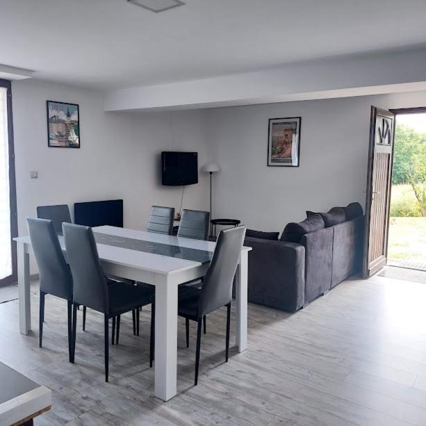 Au Petit Bois Magique Apartment Payrac ภายนอก รูปภาพ