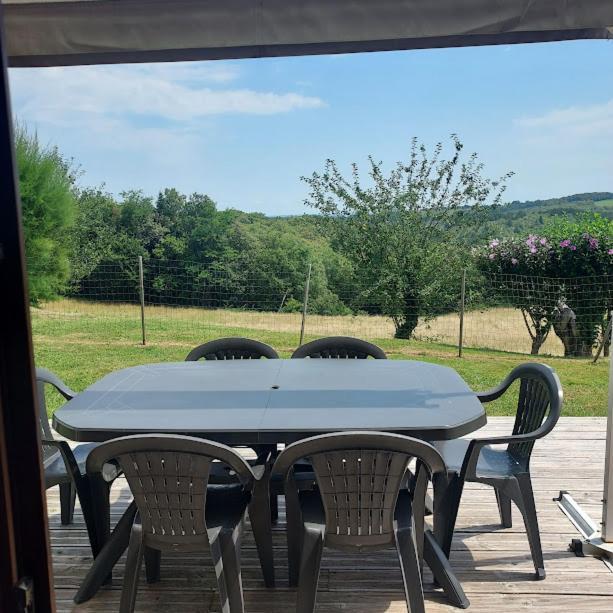 Au Petit Bois Magique Apartment Payrac ภายนอก รูปภาพ
